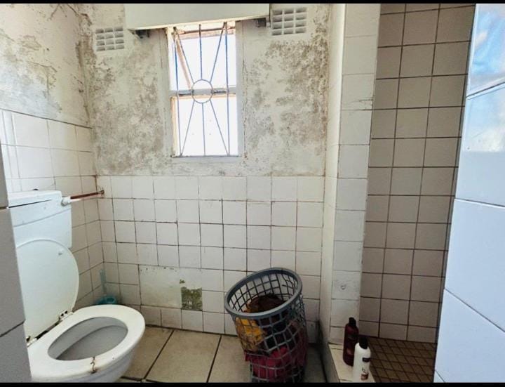 6 Bedroom Property for Sale in West Bank Eastern Cape